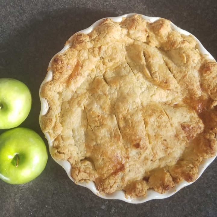 How to make an easy and delicious apple pie